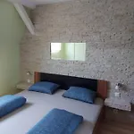 Corner 5 Apartman