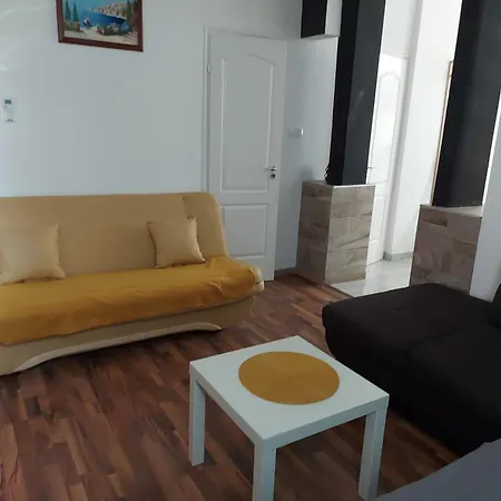 Apartman Corner 5