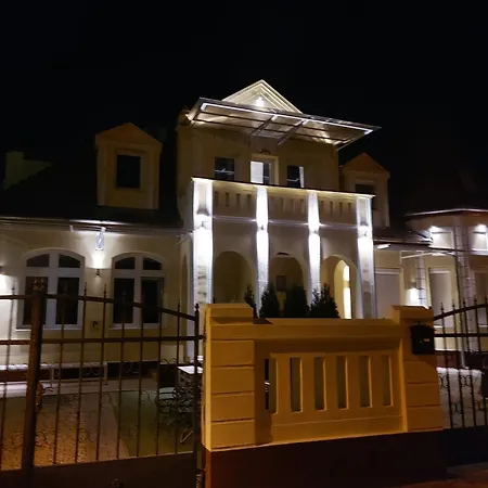 Апартаменты Corner 5