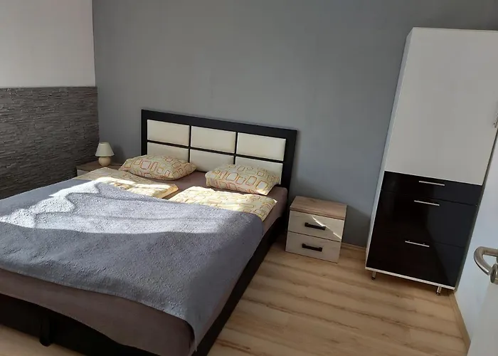 Apartment Corner 5 *